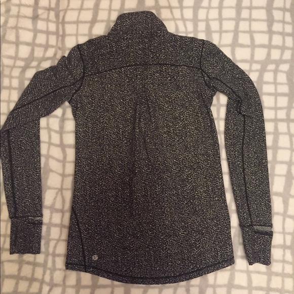 lululemon athletica Tops - NWOT Lululemon Thick long sleeve